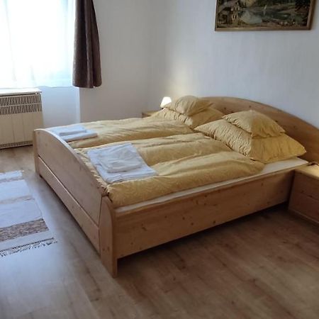 Andrea Vendeghaz Villa Egerszolat Buitenkant foto
