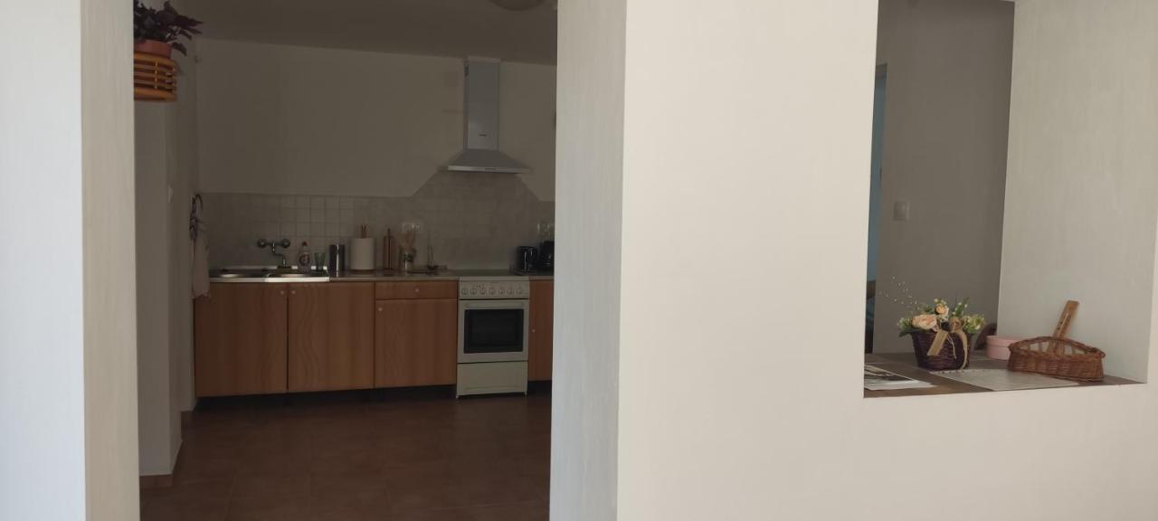 Andrea Vendeghaz Villa Egerszolat Buitenkant foto