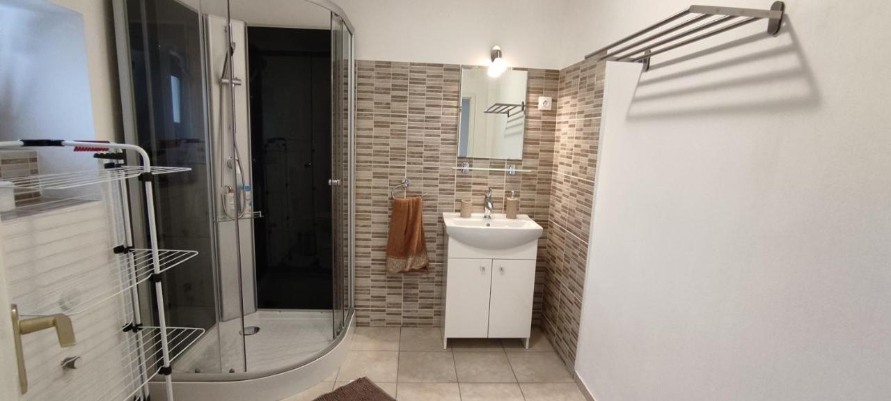 Andrea Vendeghaz Villa Egerszolat Buitenkant foto